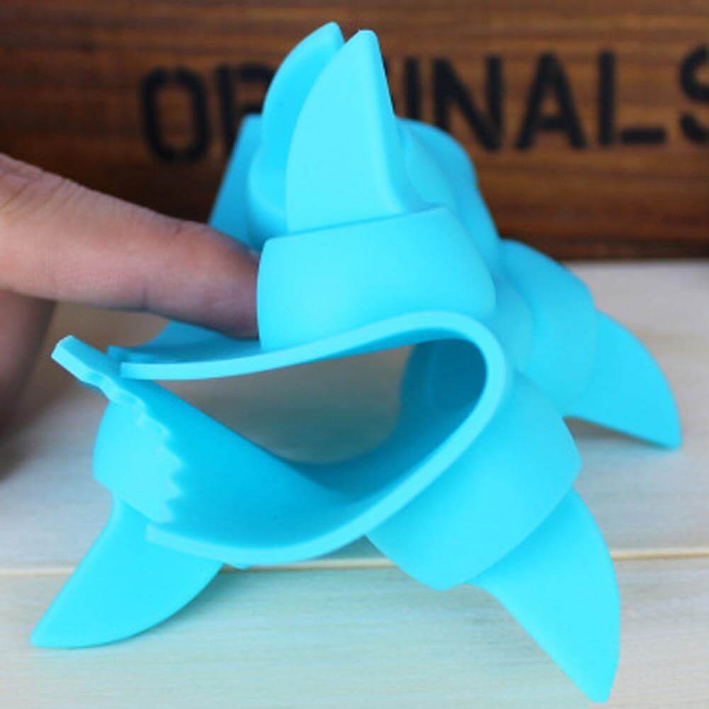 BowLift | Cool Sharks Freeze Ice Cube