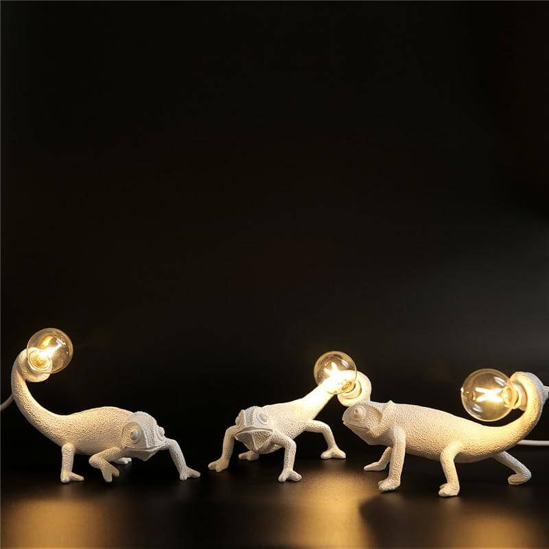 Nordic Modern Chameleon Lizard Desk Light | Bowlift