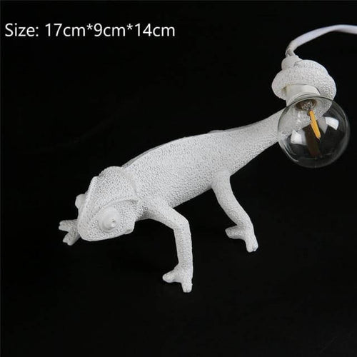 Nordic Modern Chameleon Lizard Desk Light | Bowlift