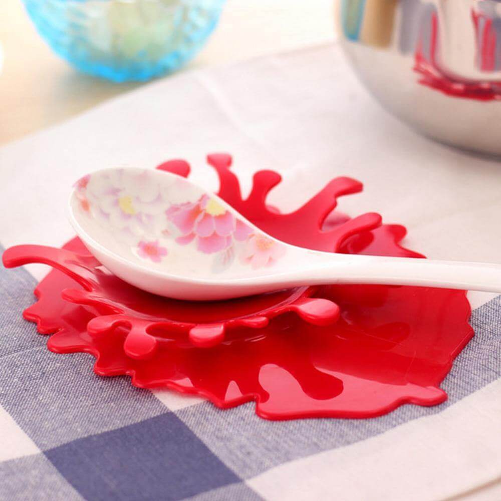 BowLift | Splashing Tomato Sauce Spoon Holder