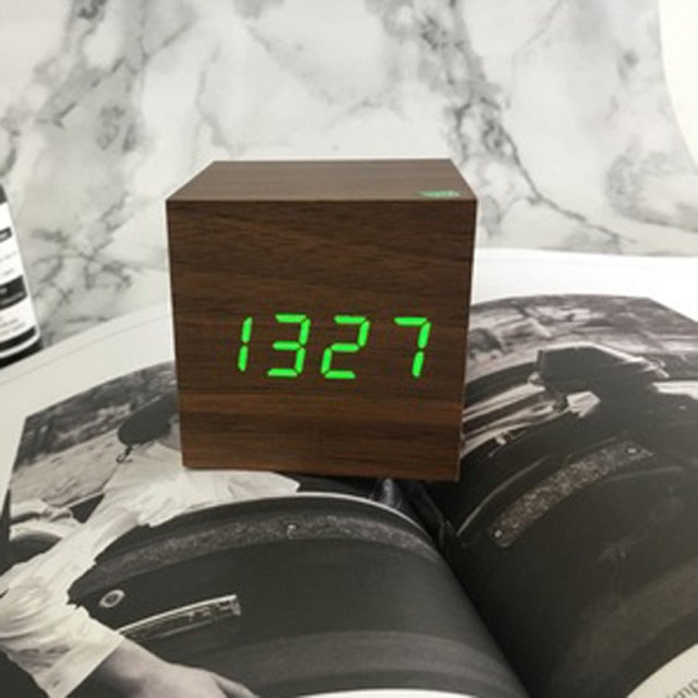 BowLift | Digital LED Alarm Clock | Voice Control, Clear Display & Modern Design for Bedroom Use