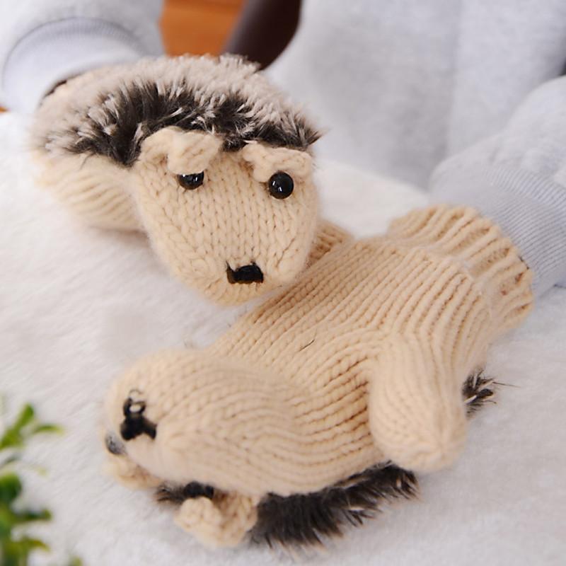 Adorable Hedgehog Mittens | Bowlift