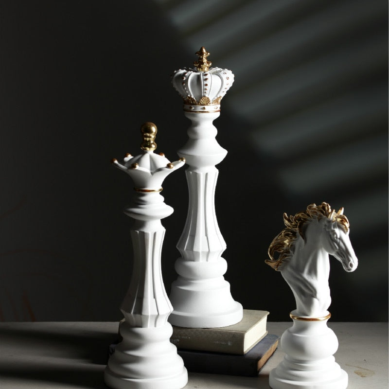 Luxury Chess Statue Home Decor | Bowlift