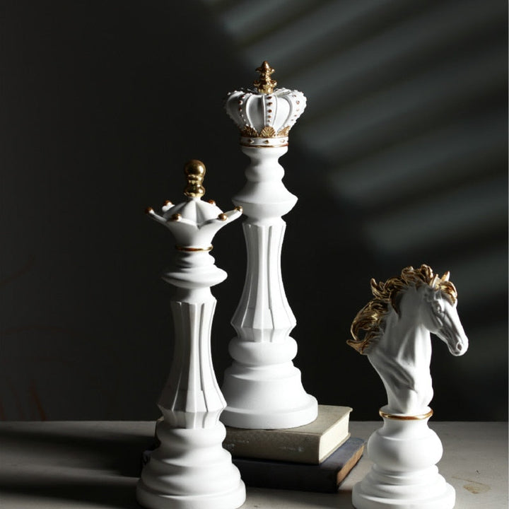 Luxury Chess Statue Home Decor | Bowlift