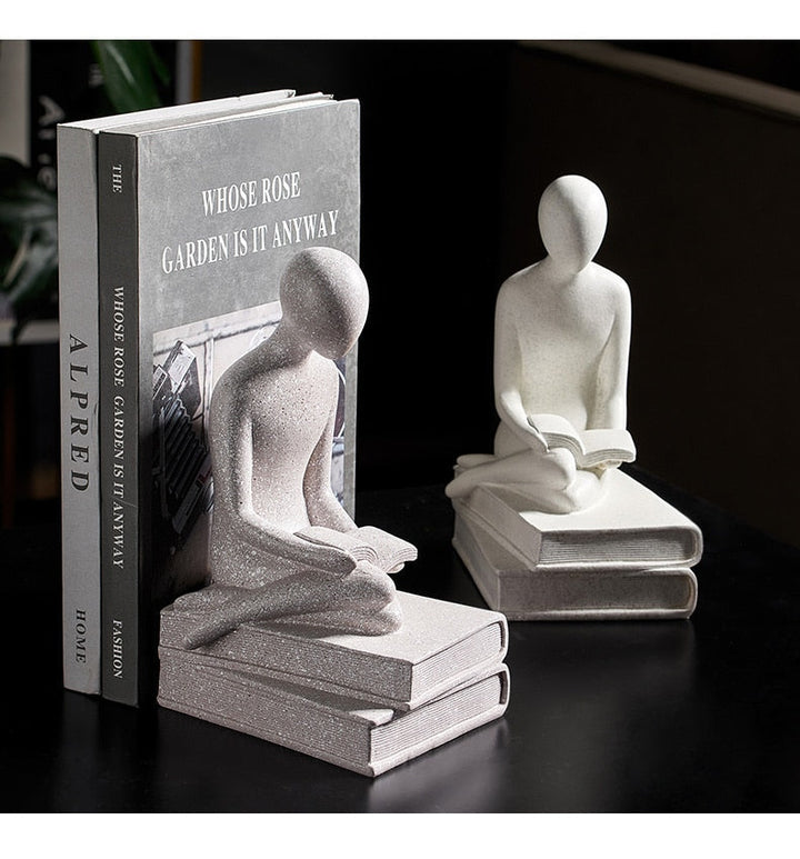 Nordic Abstract Thinker Resin Statue Sculpture | Bowlift