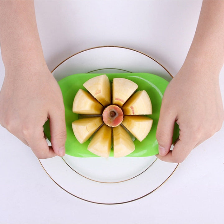 Apple corer with pitter and slicer | Bowlift