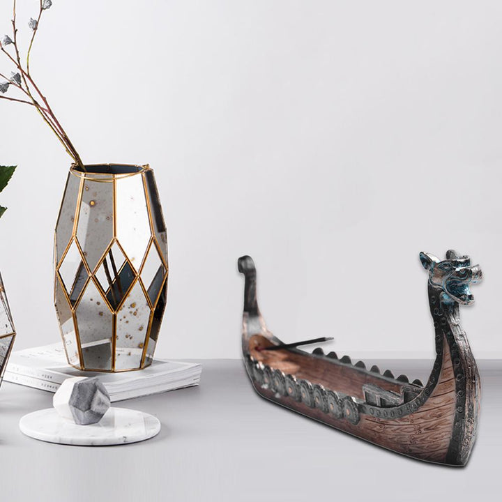 BowLift | Retro Dragon Boat Incense Holder