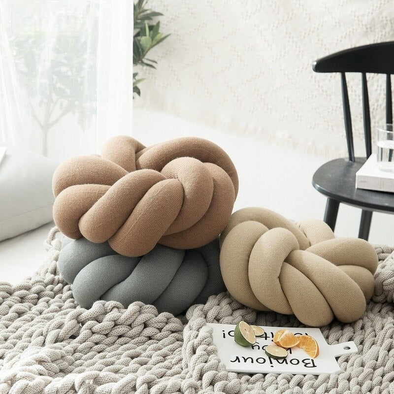 Knot Round Cushion | Bowlift