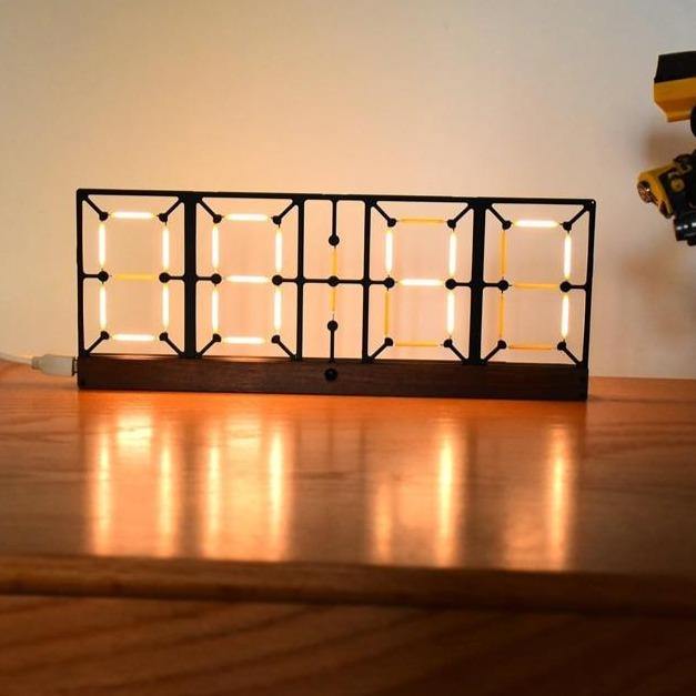 BowLift | Nordic Double-Sided LED Clock