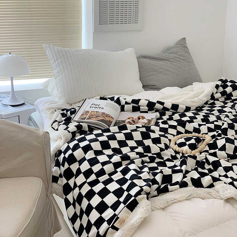 Checkerboard Throw Blanket | Bowlift