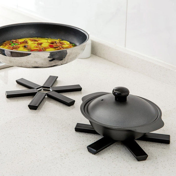 BowLift | Foldable Non-Slip Heat Resistant Pan Coaster