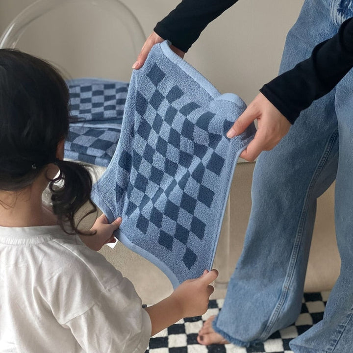 Checkerboard Towels | Bowlift