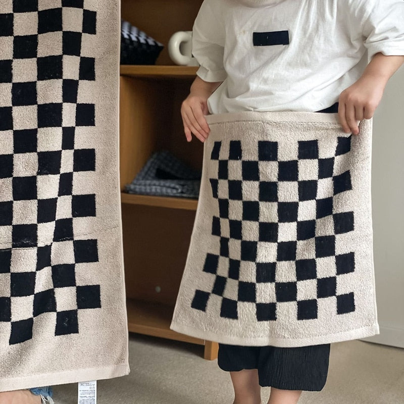 Checkerboard Towels | Bowlift