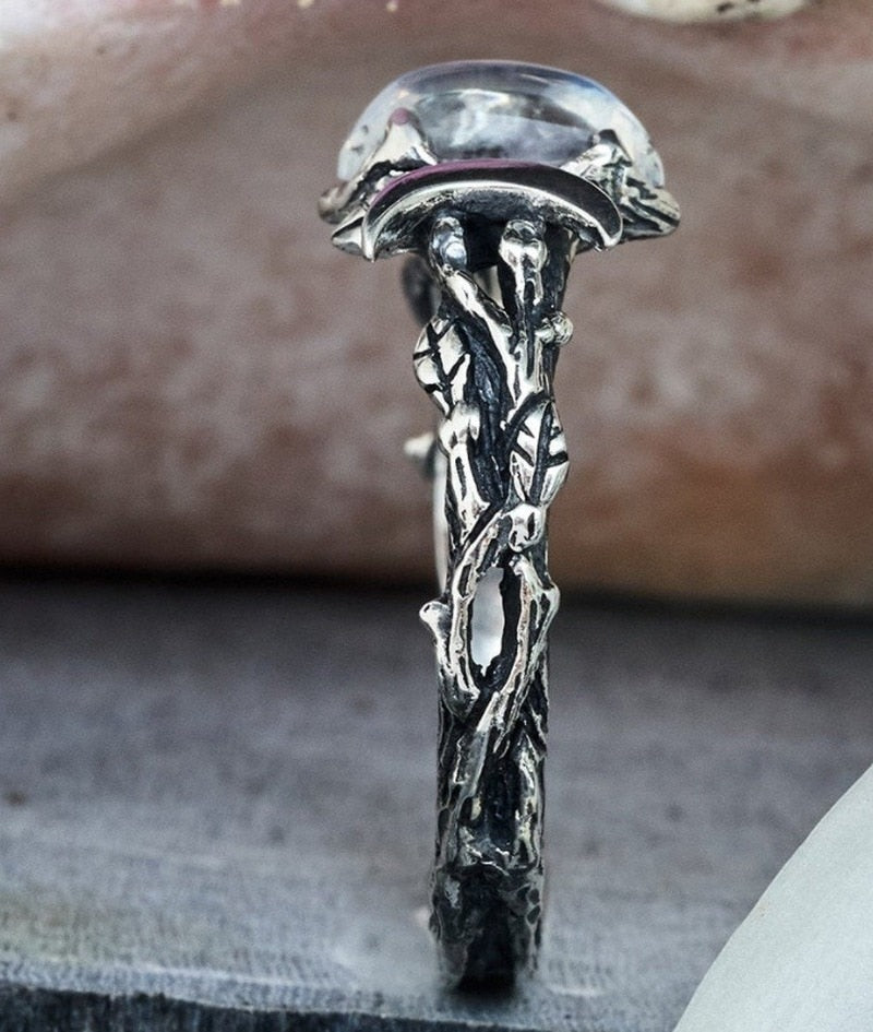 BowLift | Metal Moon Pattern Natural Stone Vintage Carved Rings
