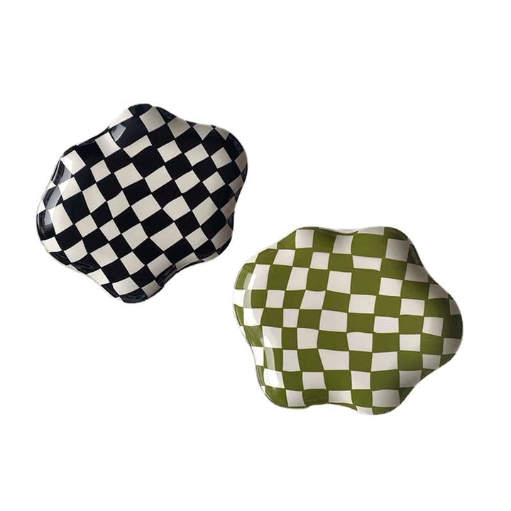 Wavy Edge Checkerboard Tray - Black, Green | Bowlift