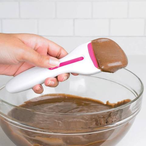 BowLift | Non-Stick Cupcake Decoration Scoop