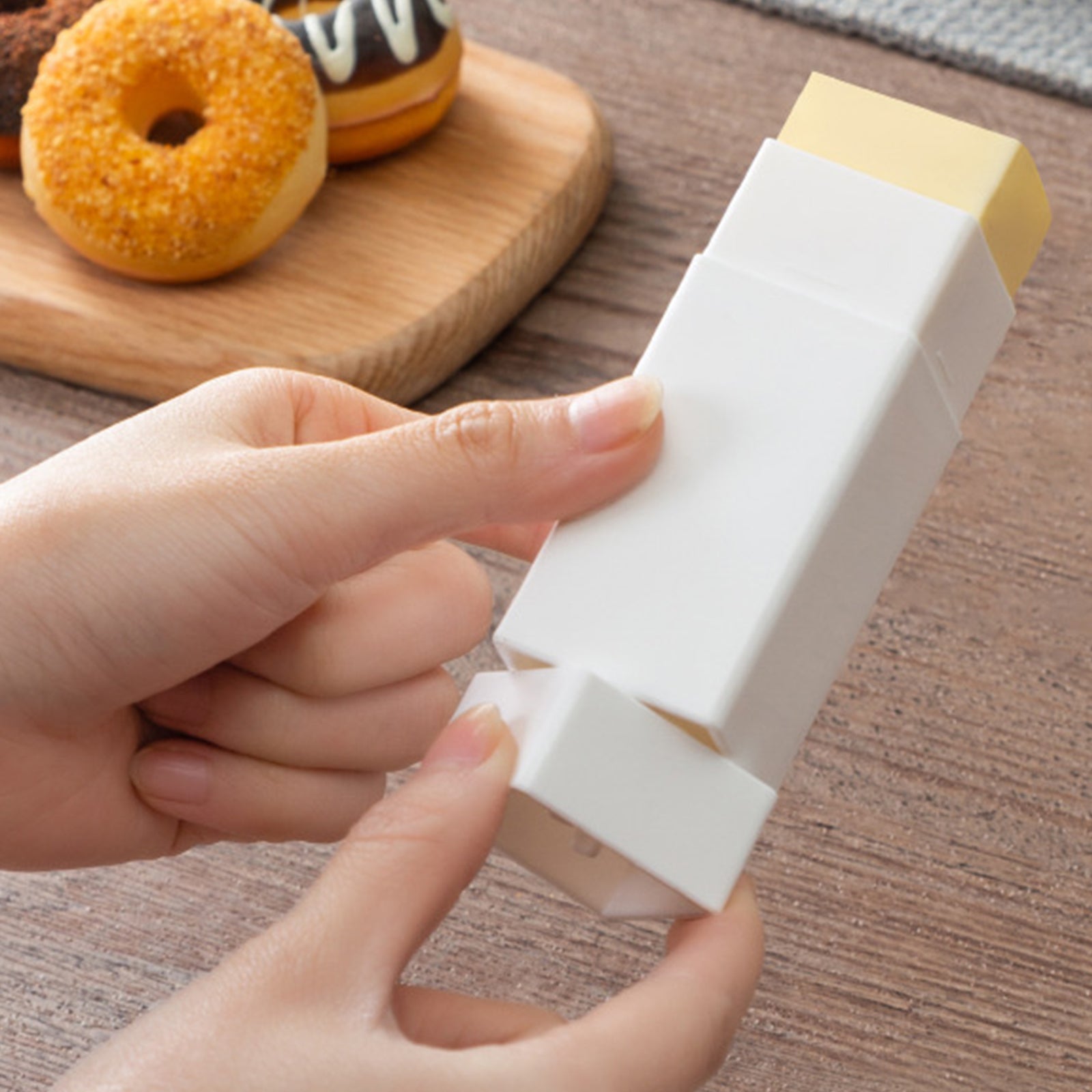 BowLift | Creative Handy Butter Spreader Holder