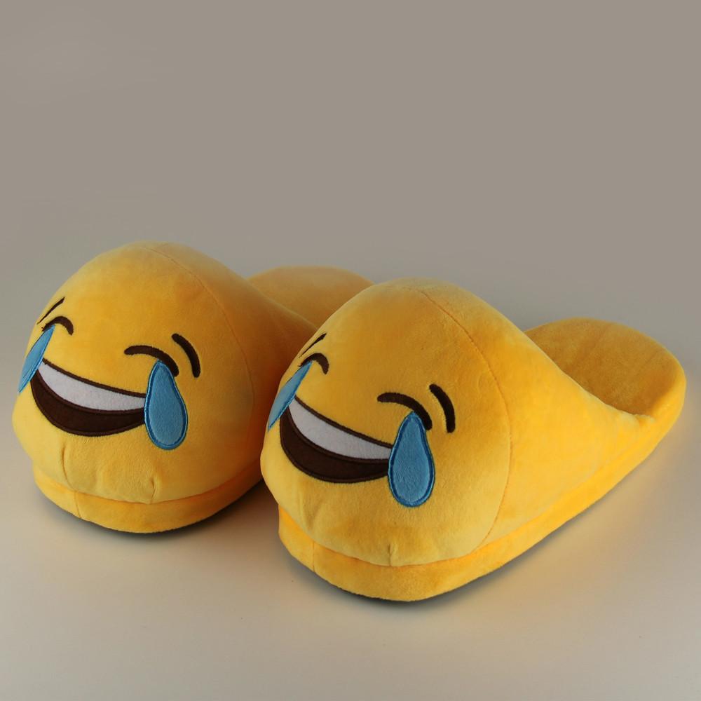 Amazingly Cute Emoji Slippers | Bowlift