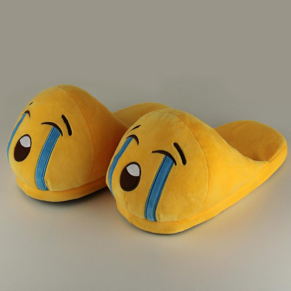 Amazingly Cute Emoji Slippers | Bowlift