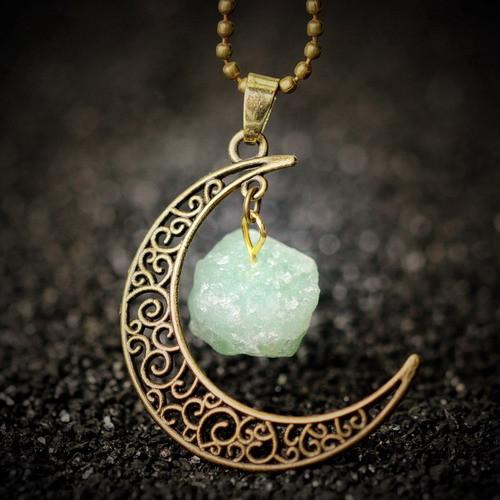 Healing Crystal Necklaces | Bowlift