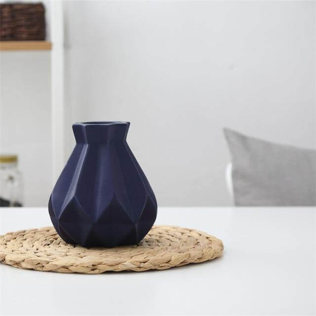 BowLift | Modern Europe Brief Matt Diamond Porcelain Ceramic Vase