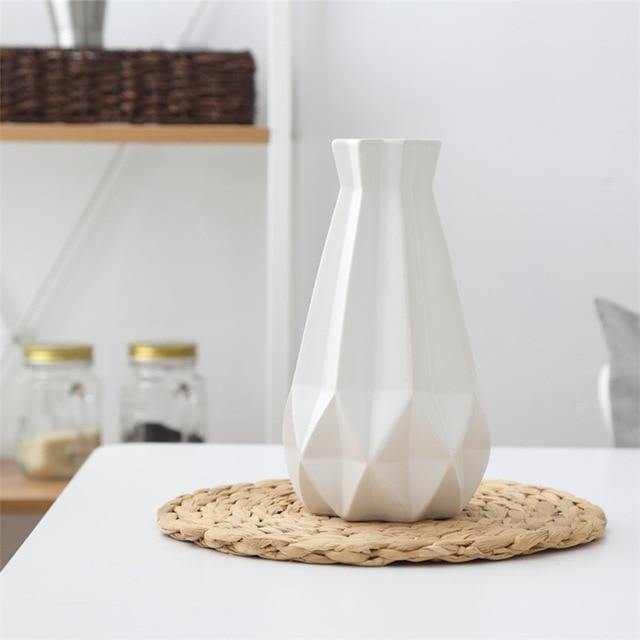 BowLift | Modern Europe Brief Matt Diamond Porcelain Ceramic Vase