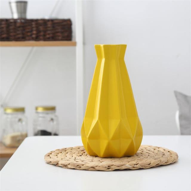 BowLift | Modern Europe Brief Matt Diamond Porcelain Ceramic Vase