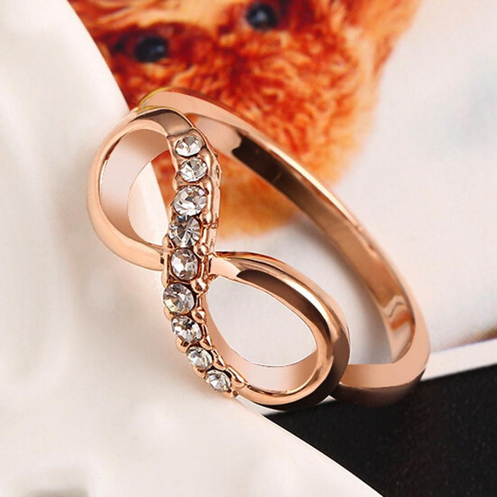 Luxury Gold Infinity Ring | Bowlift