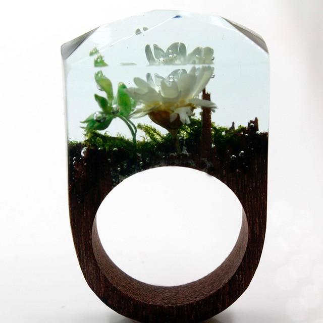 Quanta - Secret Garden Resin Ring | Bowlift
