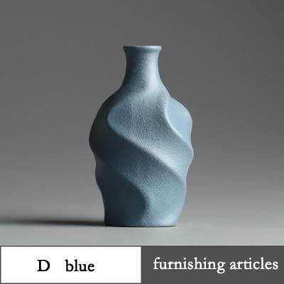 BowLift | Traditional Chinese Ceramic Vases