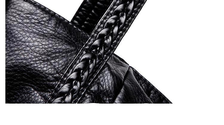 BowLift | Sisjuly 2018 Black Leather Hobo Bags