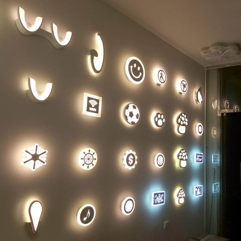 BowLift | Bedside Wall Lamps