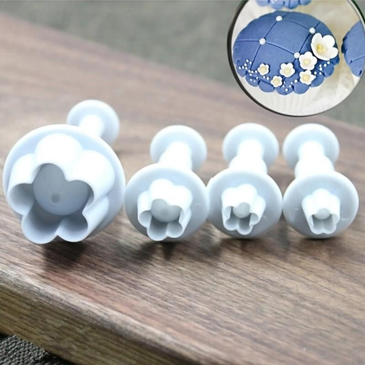 4 Piece Set - Plum Flower Shape Pastry Decorating Tools | Bowlift