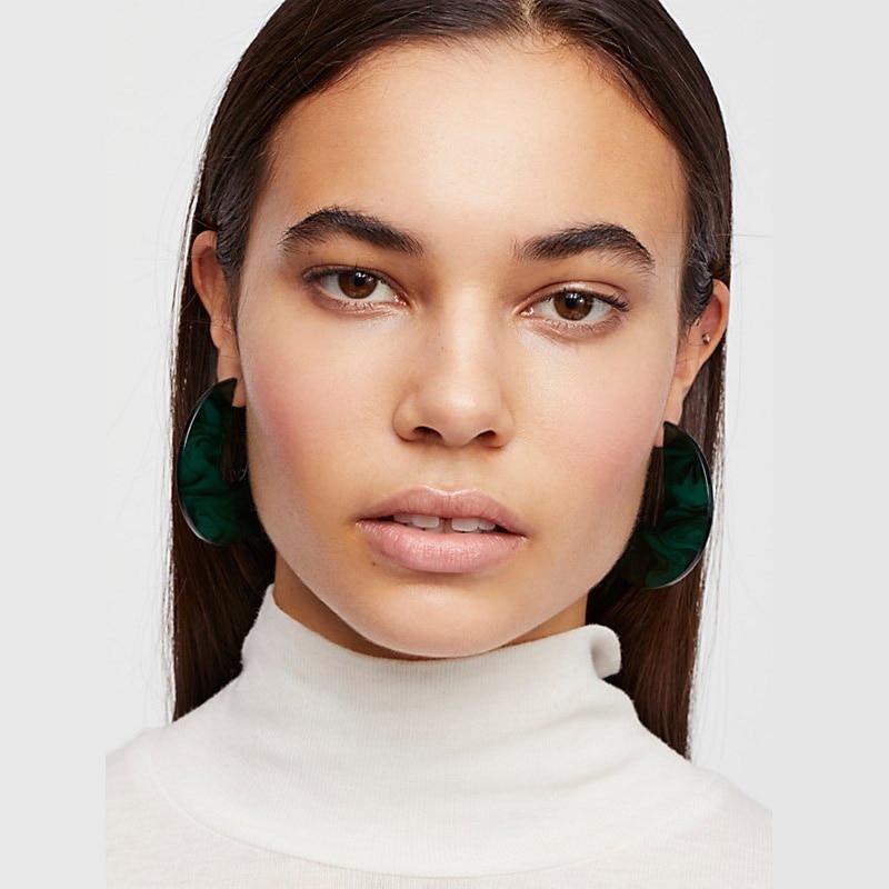 Nora - Flat Semi Hoop Earrings | Bowlift