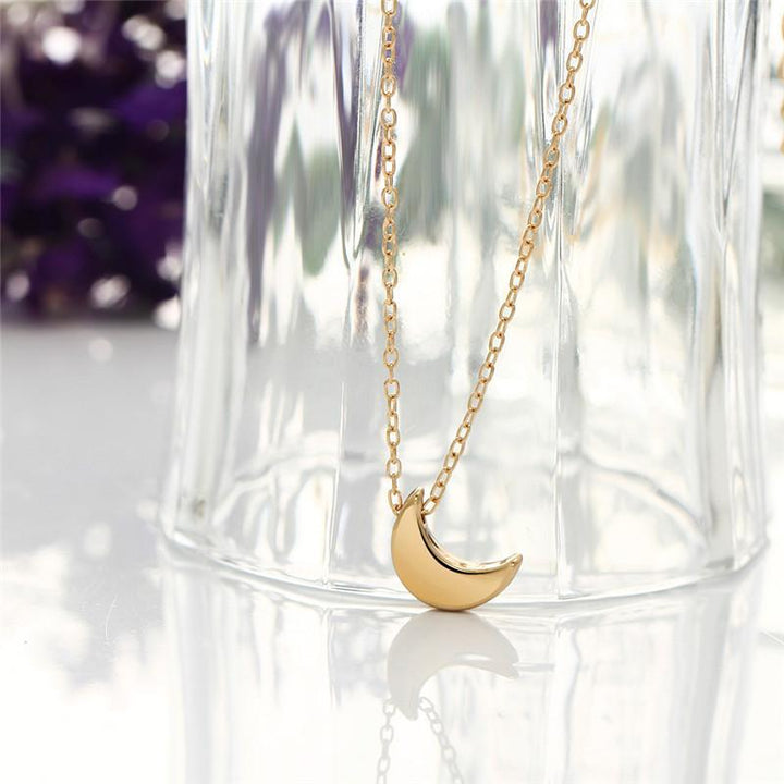 Mini Crescent Moon Pendant Necklace | Bowlift