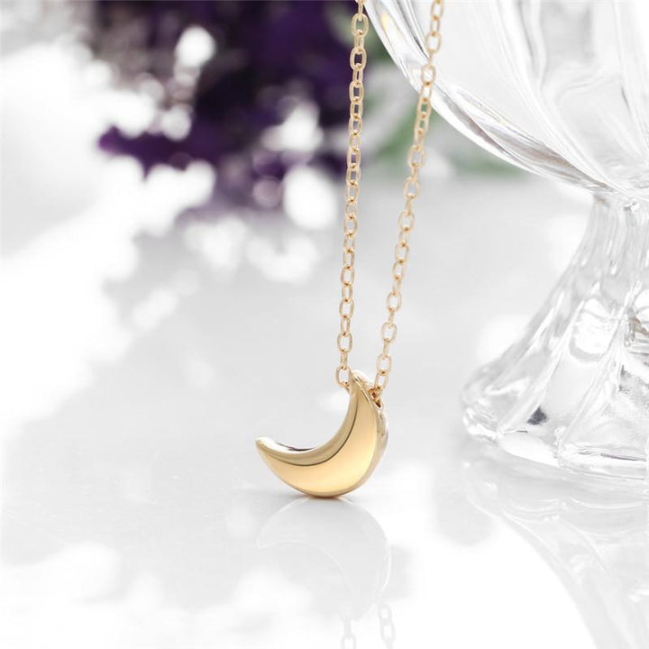 Mini Crescent Moon Pendant Necklace | Bowlift