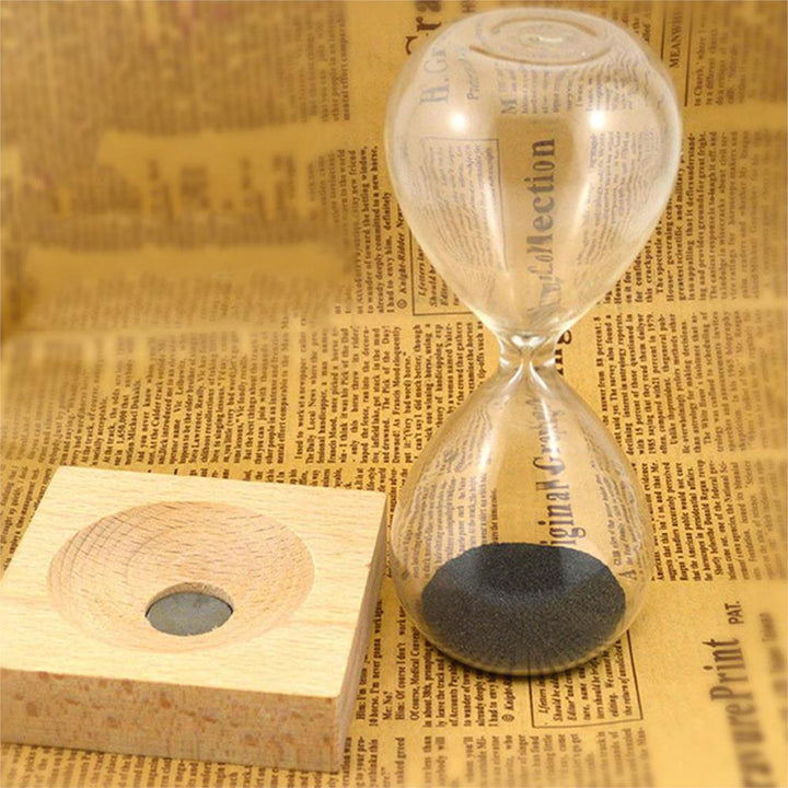 Creative Magnetic Sand Hourglass | Bowlift