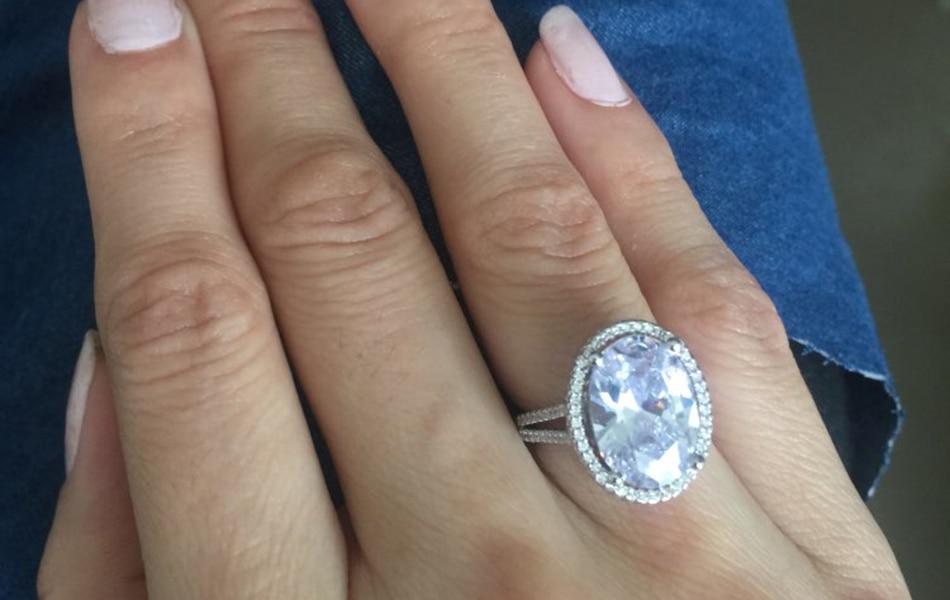 Oval Cut 6ct CZ Ring | Bowlift
