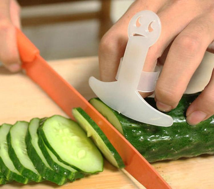 BowLift | Plastic Cut Vegetable fFnger Protector