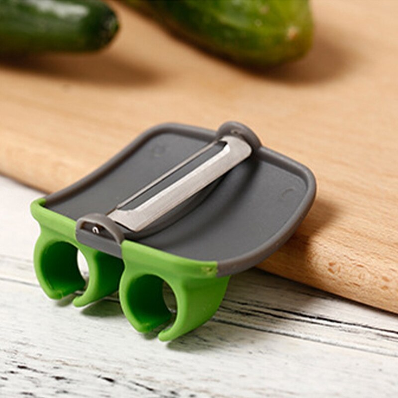 BowLift | Protective Vegetable Peeler – FingerGuard