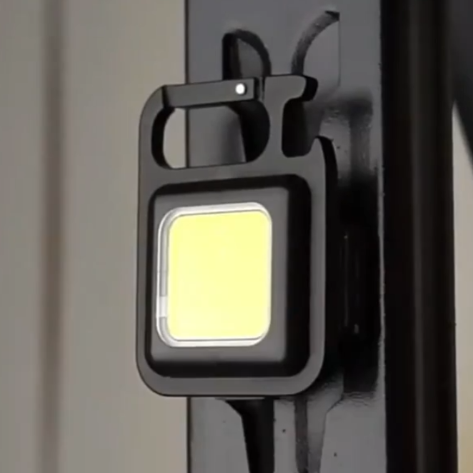 BowLift | Multifunctional Keychain Light