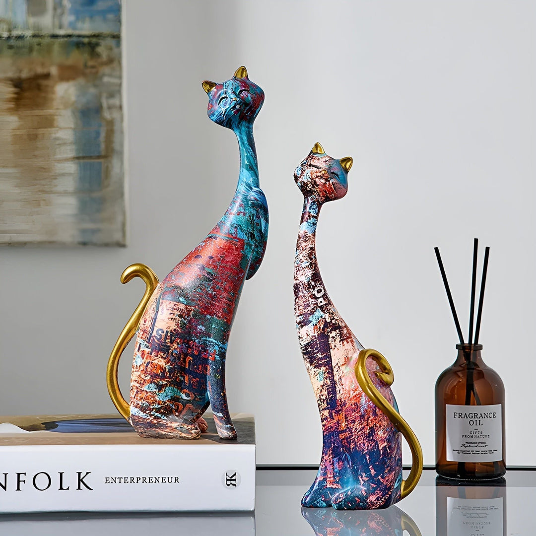 Sweet Lovers - Hand-painted Cat Couple Sculpture for Eternal Affection | Bowlift