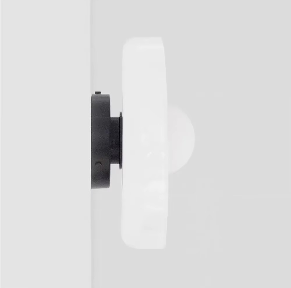 BowLift | Timeless Design for the Hallway and Balcony