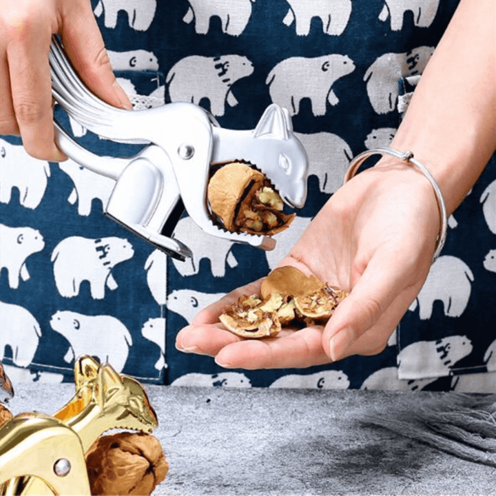 BowLift | Squirrel Easy Fast Nutcracker