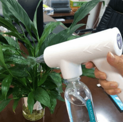 BowLift | Electric Automatic Plant Bottle Spray Tool