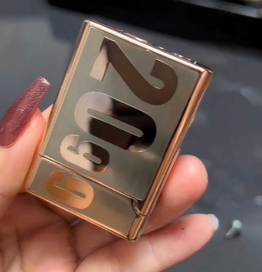 BowLift | Metal Elegant Creative Windproof Lighter