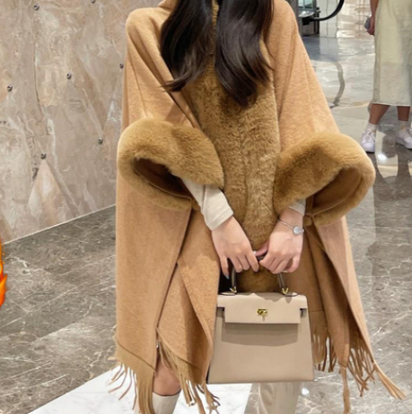 BowLift | Wearable Blanket Women Lining Long Poncho