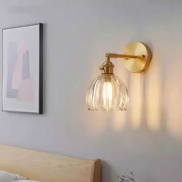 BowLift | Wall Light Vintage Glass Brass Sconce