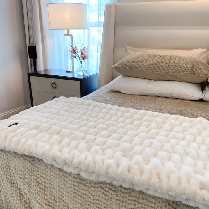 Faux Fur Blanket Ripple | Bowlift