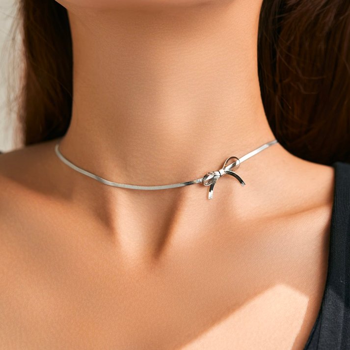 BowLift | Romantic Dainty Bow Necklace